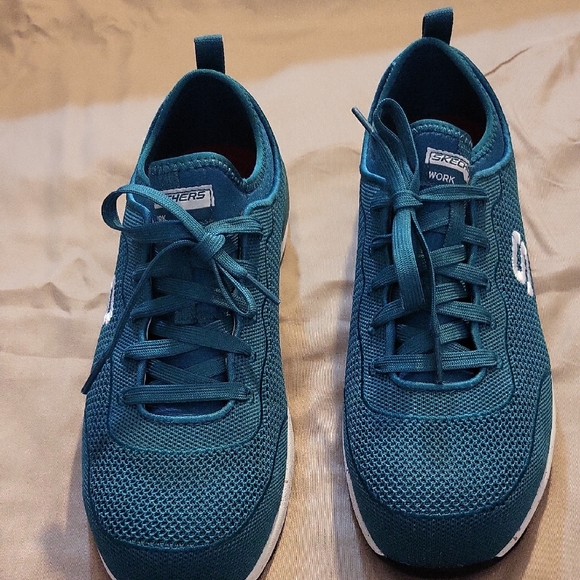 Sold - Picture 3 of 10